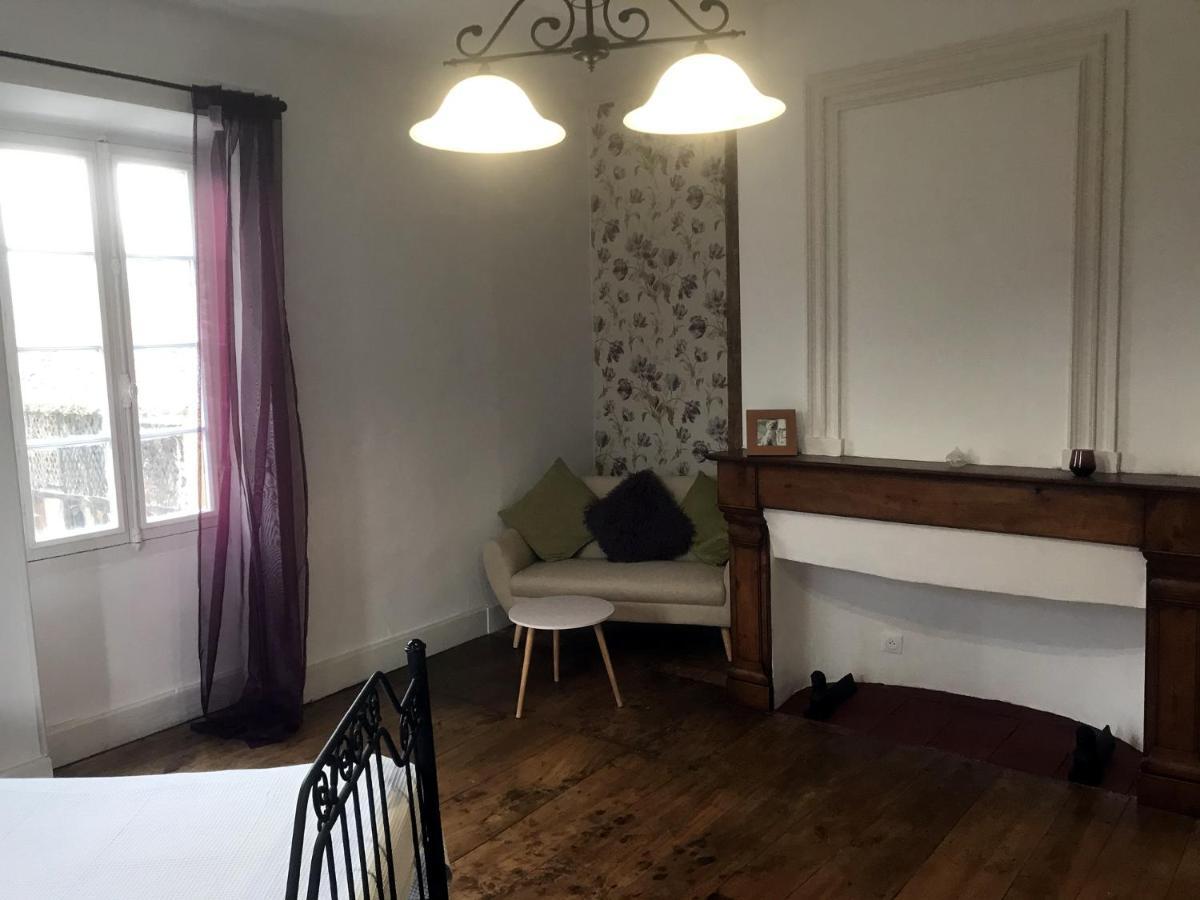 Au Plech Bed & Breakfast Mont-d'Astarac Exterior foto