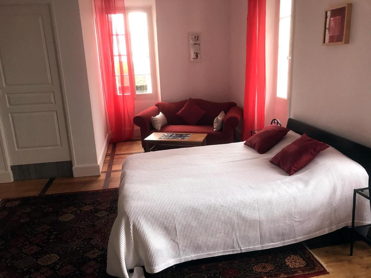 Au Plech Bed & Breakfast Mont-d'Astarac Exterior foto