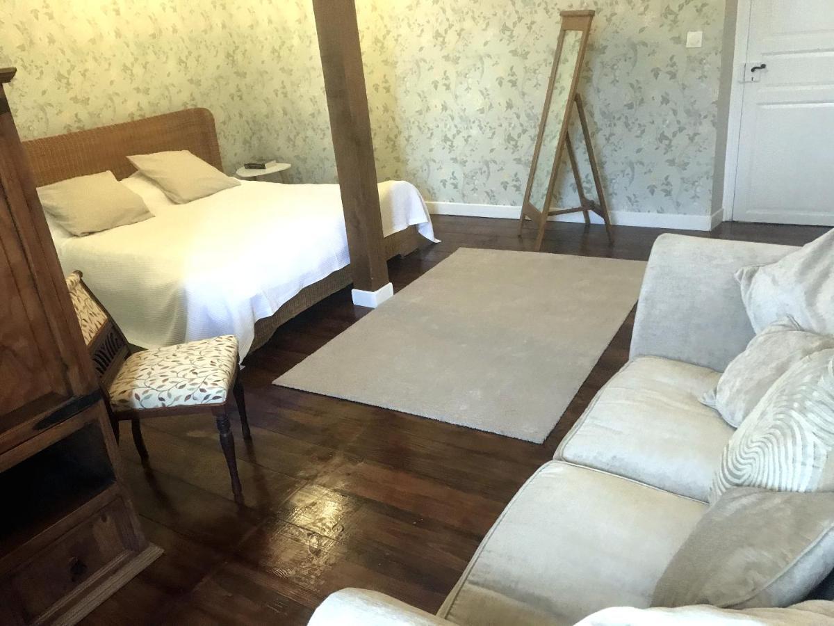 Au Plech Bed & Breakfast Mont-d'Astarac Exterior foto